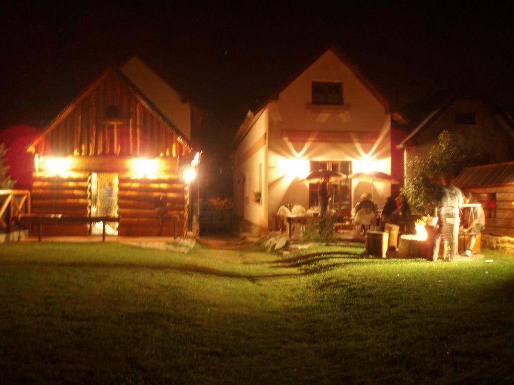 Chalupa Strba Exterior photo